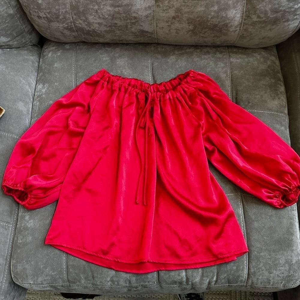 Tyche Vibrant Pink Off-Shoulder Blouse - Picture 2 of 2